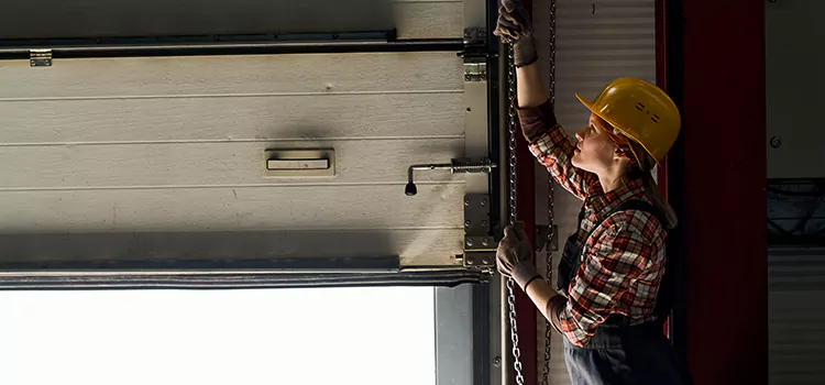 Addressing Common Garage Door Stoppage Issues in Roseville, MN